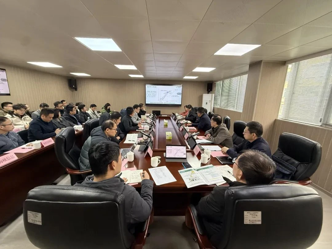 Attendees exchanged ideas on software security construction solutions.